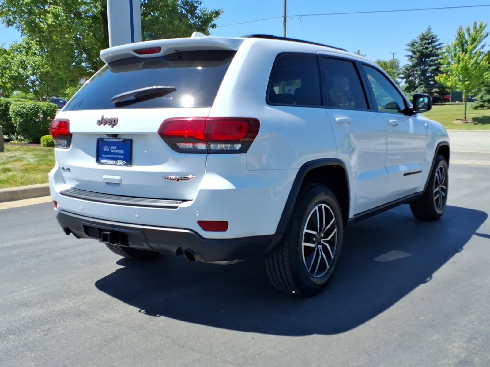 Used 2021 Jeep Grand Cherokee Trailhawk AWD/4WD image 9