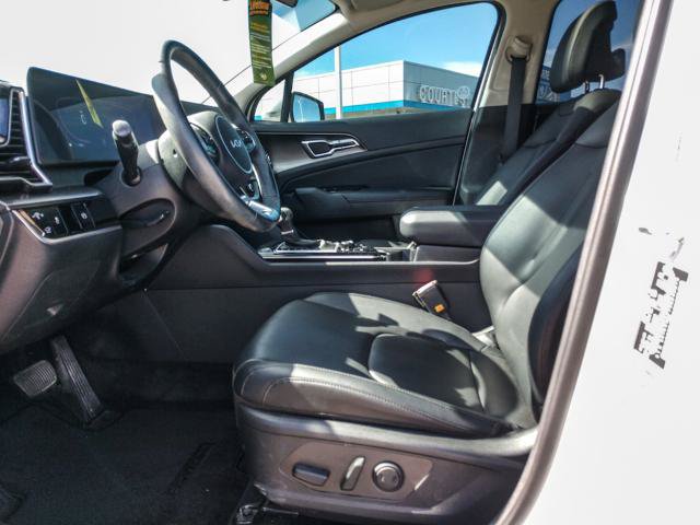 Used 2025 Kia Sportage EX w/ Premium Package FWD image 12