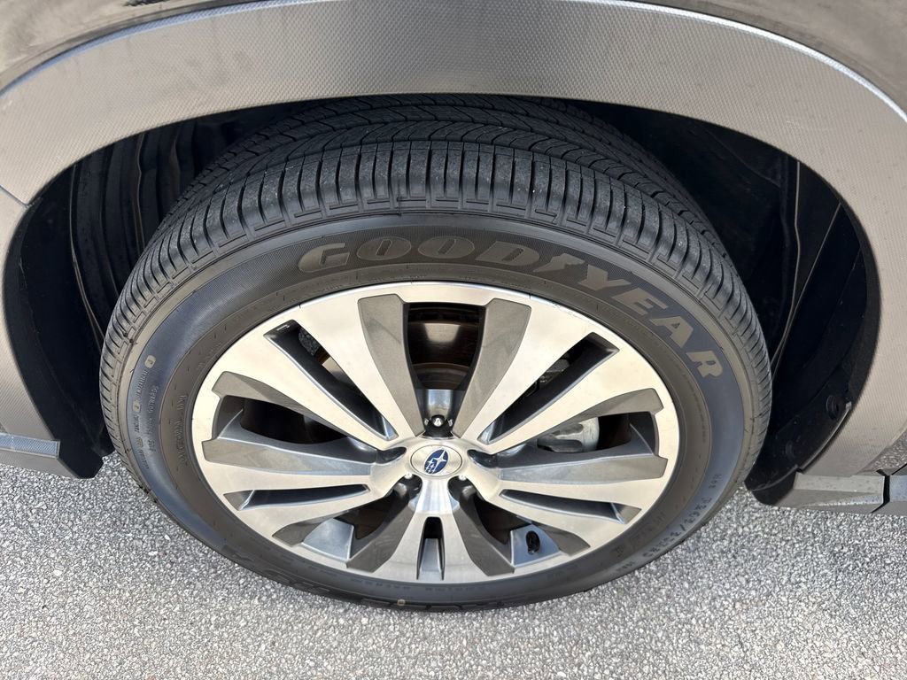 Used 2019 Subaru Ascent Touring w/ Popular Package #3 image 13
