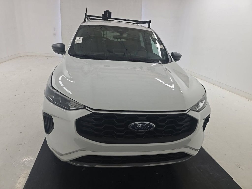 Certified 2023 Ford Escape ST-Line AWD/4WD image 2
