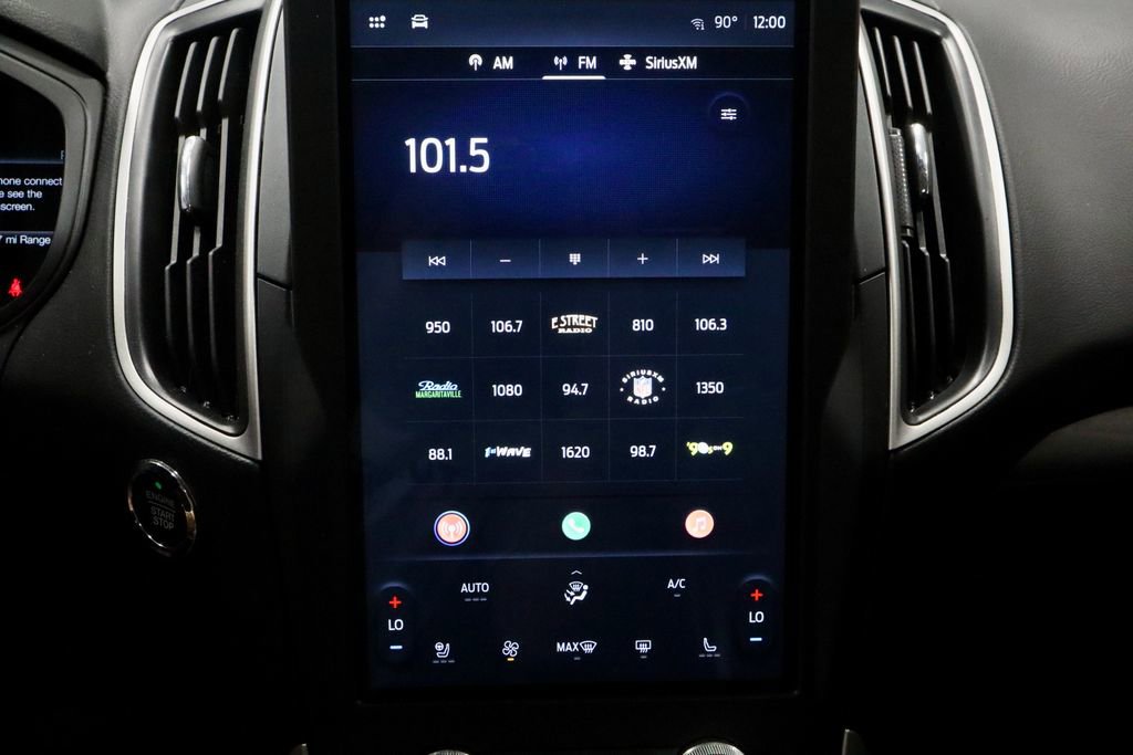 Certified 2024 Ford Edge SEL w/ Convenience Package AWD/4WD image 3