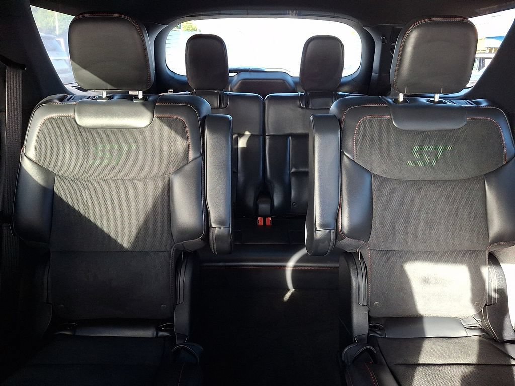 Certified 2025 Ford Explorer ST AWD/4WD image 19