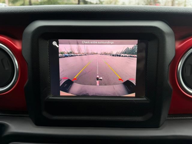 Used 2020 Jeep Gladiator Rubicon w/ Trailer Tow Package image 23