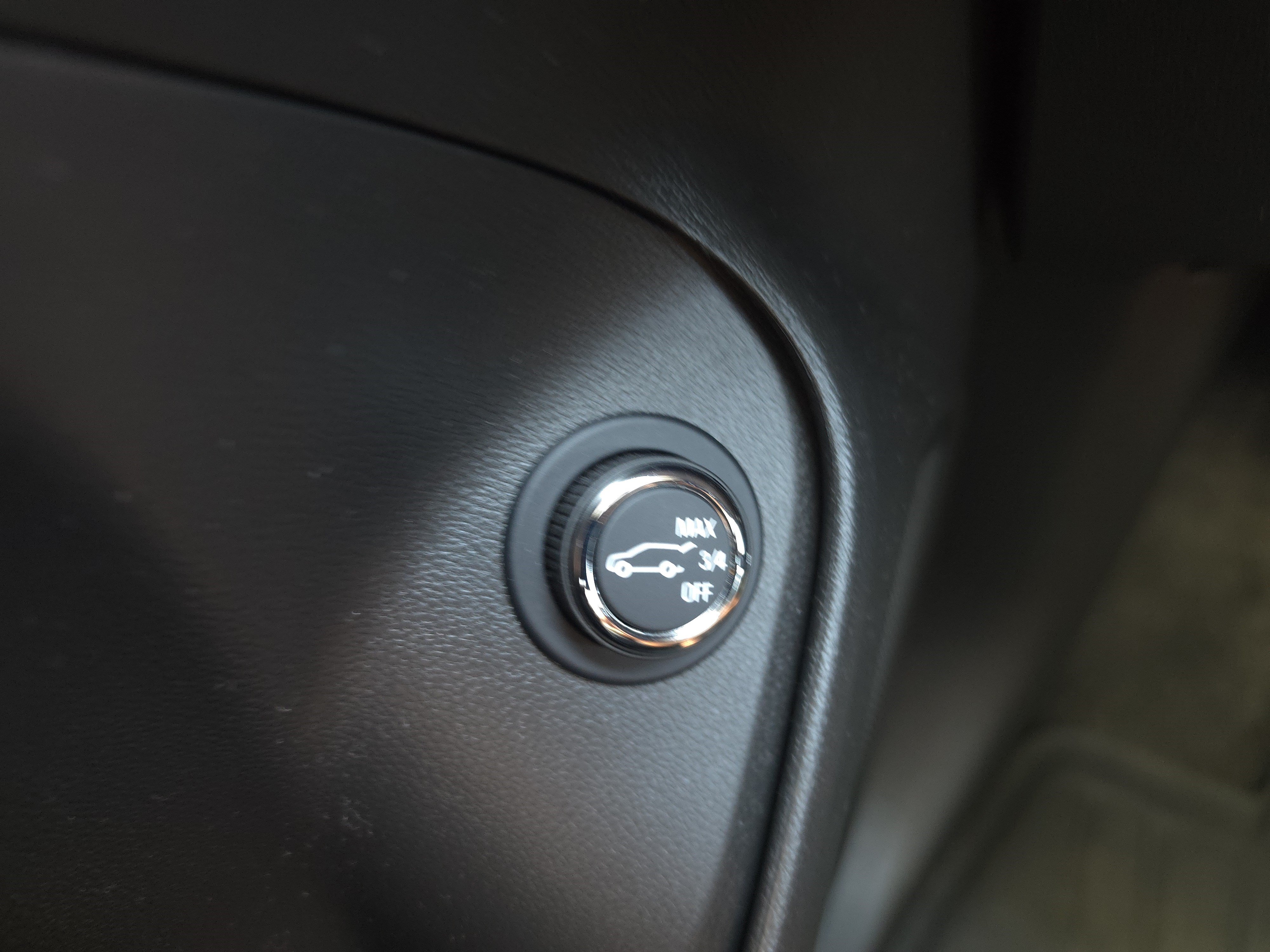 Used 2025 Buick Encore GX Sport Touring w/ Advanced Technology Package FWD image 26