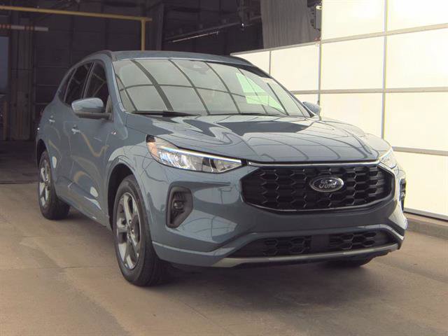 Certified 2024 Ford Escape ST-Line Select w/ Tech Pack #2 AWD/4WD image 4
