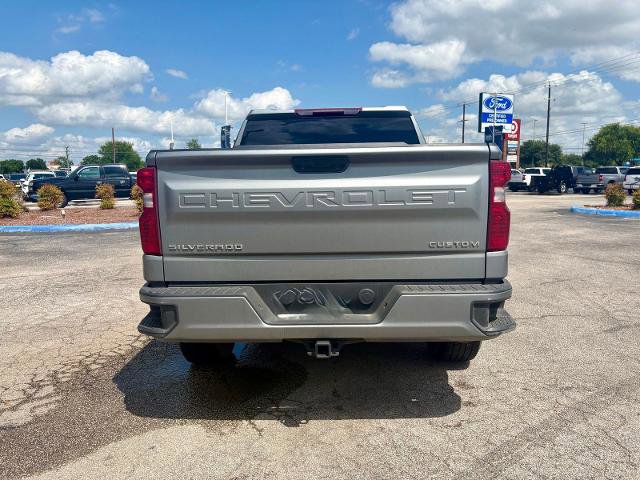 Used 2023 Chevrolet Silverado 1500 Custom RWD image 4