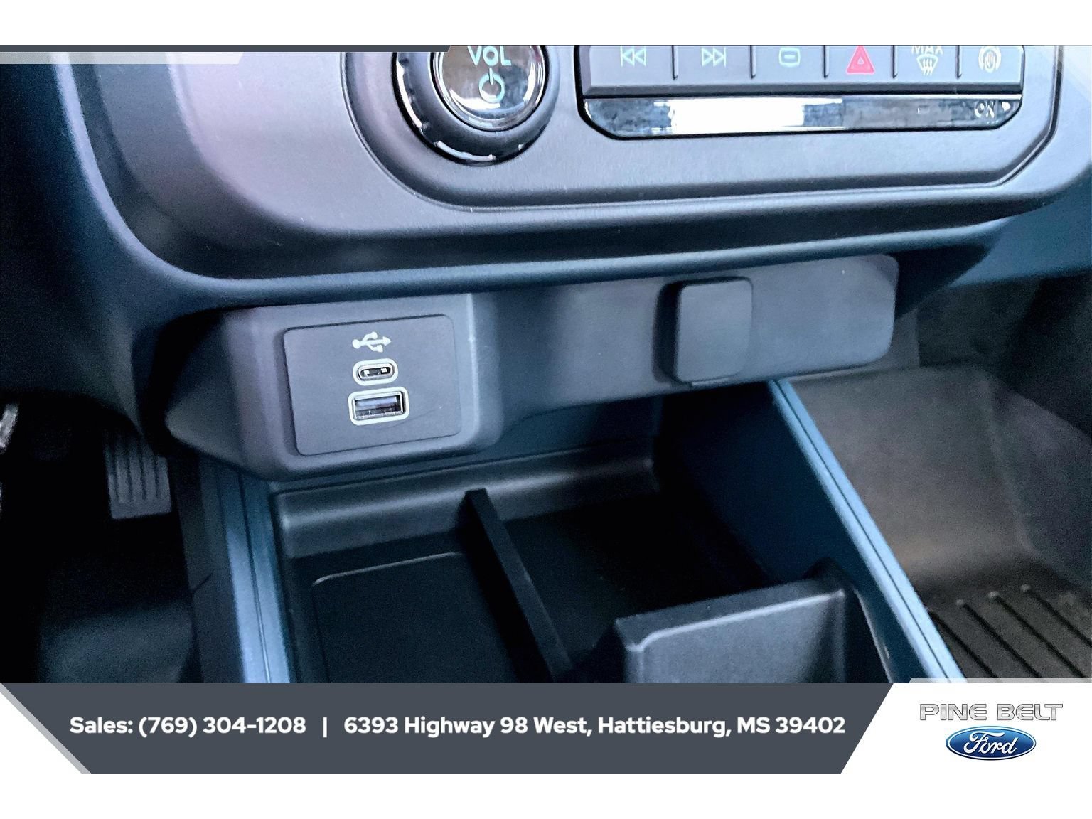 Certified 2026 Ford Maverick XL AWD/4WD image 24