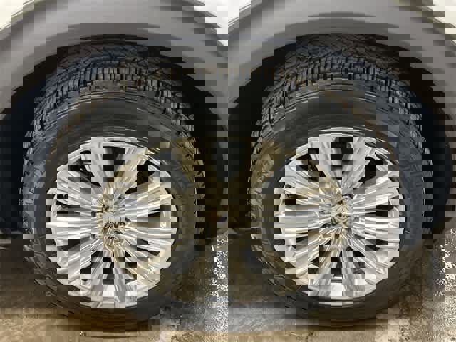 Certified 2020 Ford Explorer Limited w/ Class III Trailer Tow Package image 9