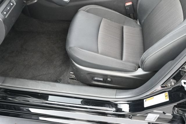 Used 2025 Nissan Altima 2.5 SV FWD image 13