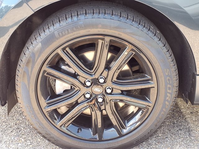 Certified 2024 Ford Edge ST-Line AWD/4WD image 27