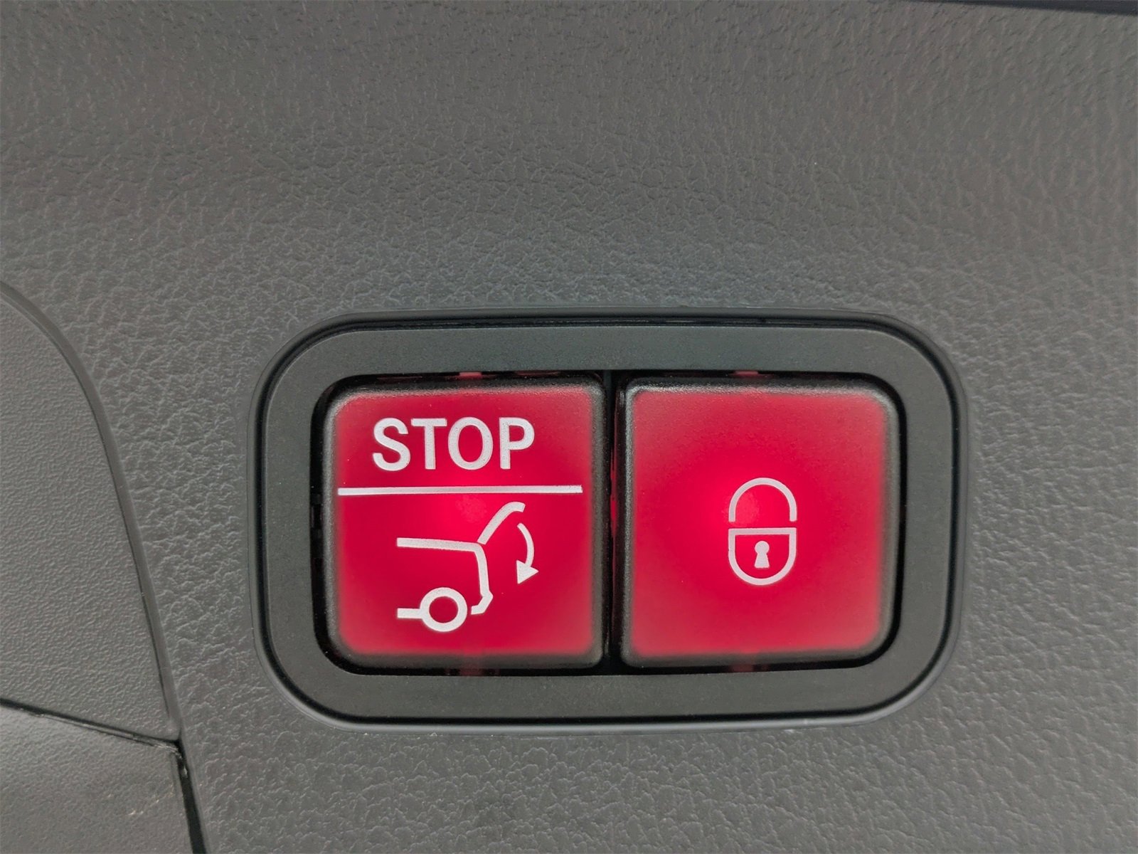 Used 2024 Mercedes-Benz GLE 450e 4MATIC image 14