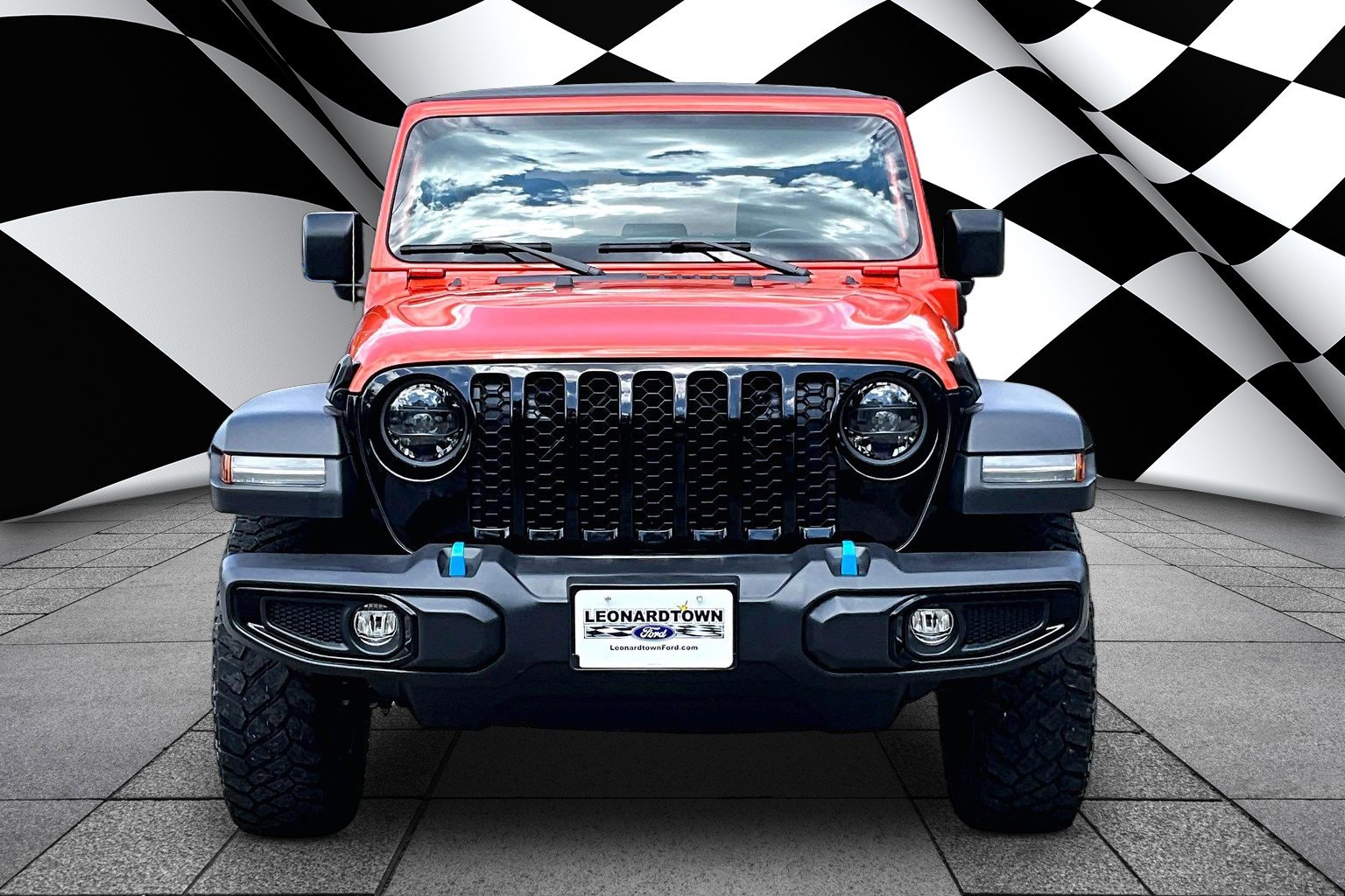 Used 2023 Jeep Wrangler Unlimited w/ Cold Weather Group AWD/4WD image 3