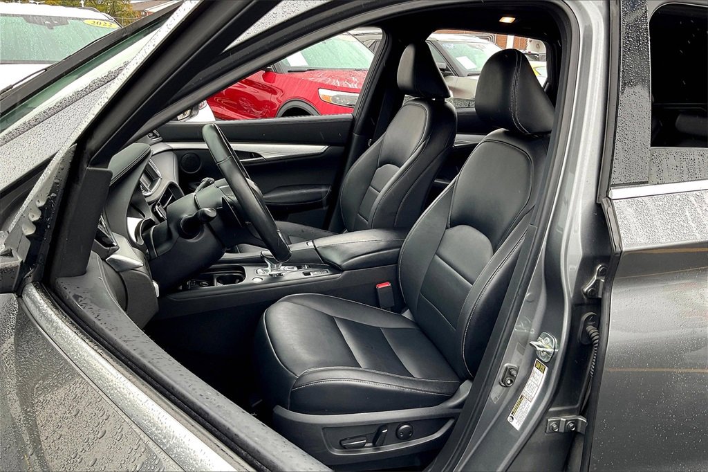 Used 2021 INFINITI QX50 Luxe w/ Appearance Package image 24