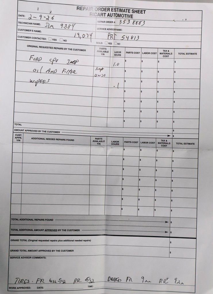 Used 2024 Dodge Hornet R/T w/ R/T Blacktop Package image 12