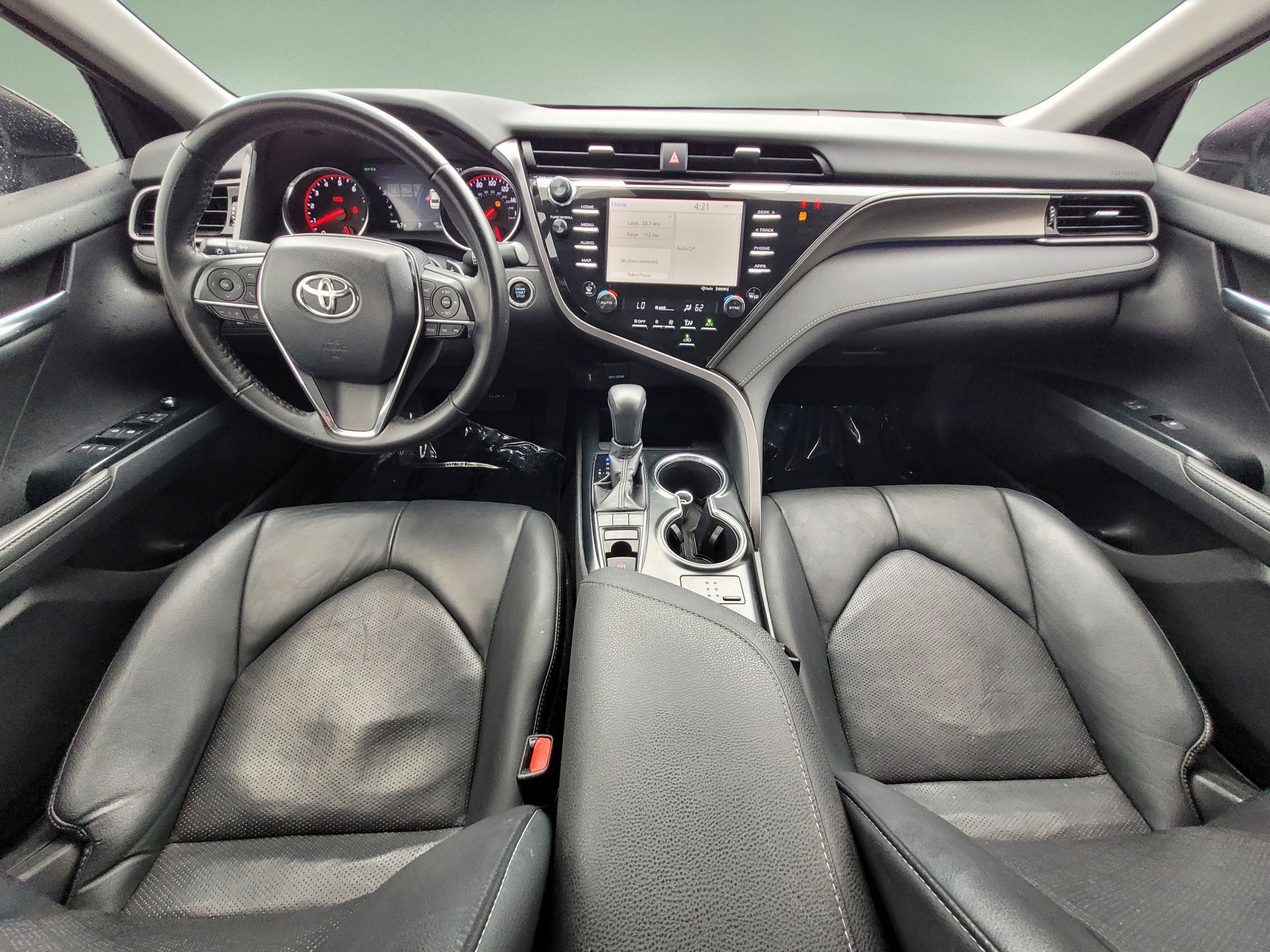 Used 2019 Toyota Camry XSE FWD image 15