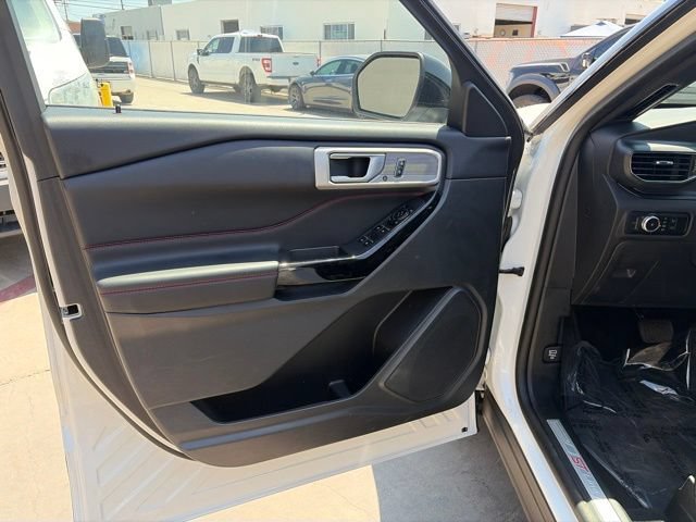 Certified 2023 Ford Explorer ST-Line w/ Class IV Trailer Tow Package RWD image 12