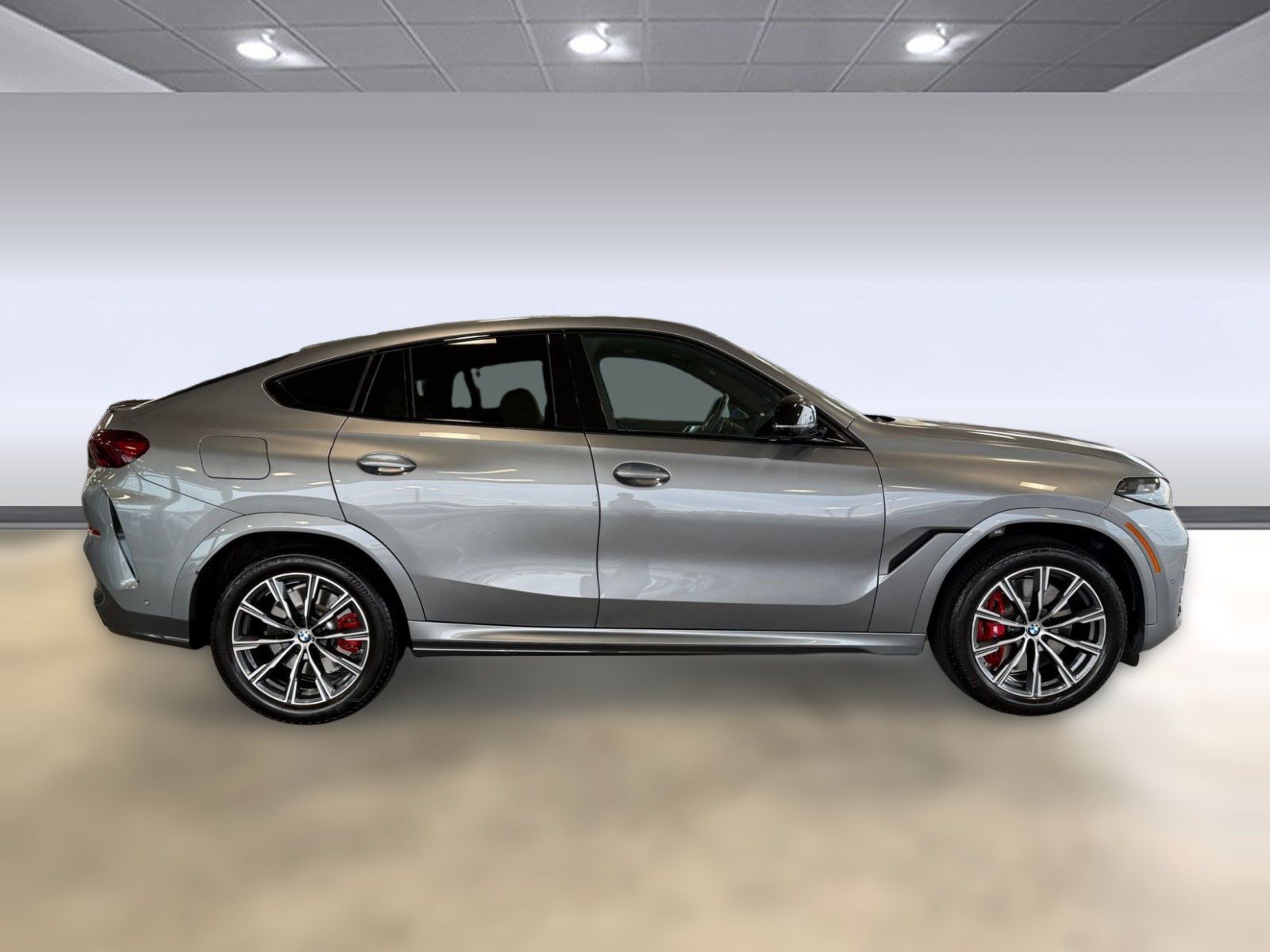 Used 2024 BMW X6 M60i AWD/4WD image 8