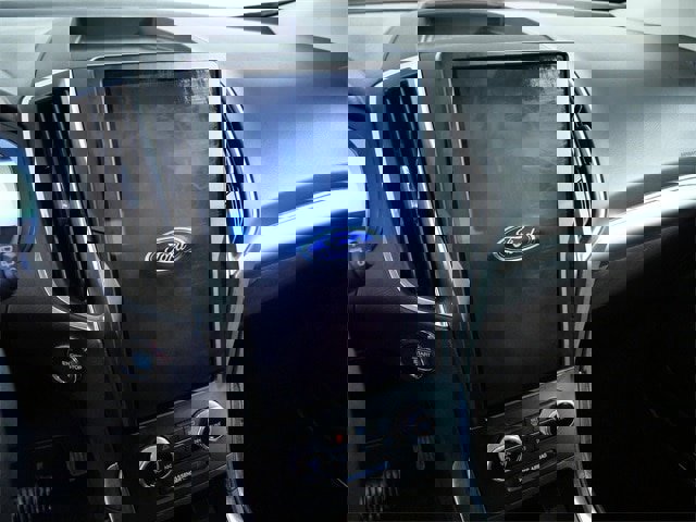 Certified 2023 Ford Edge Titanium image 17