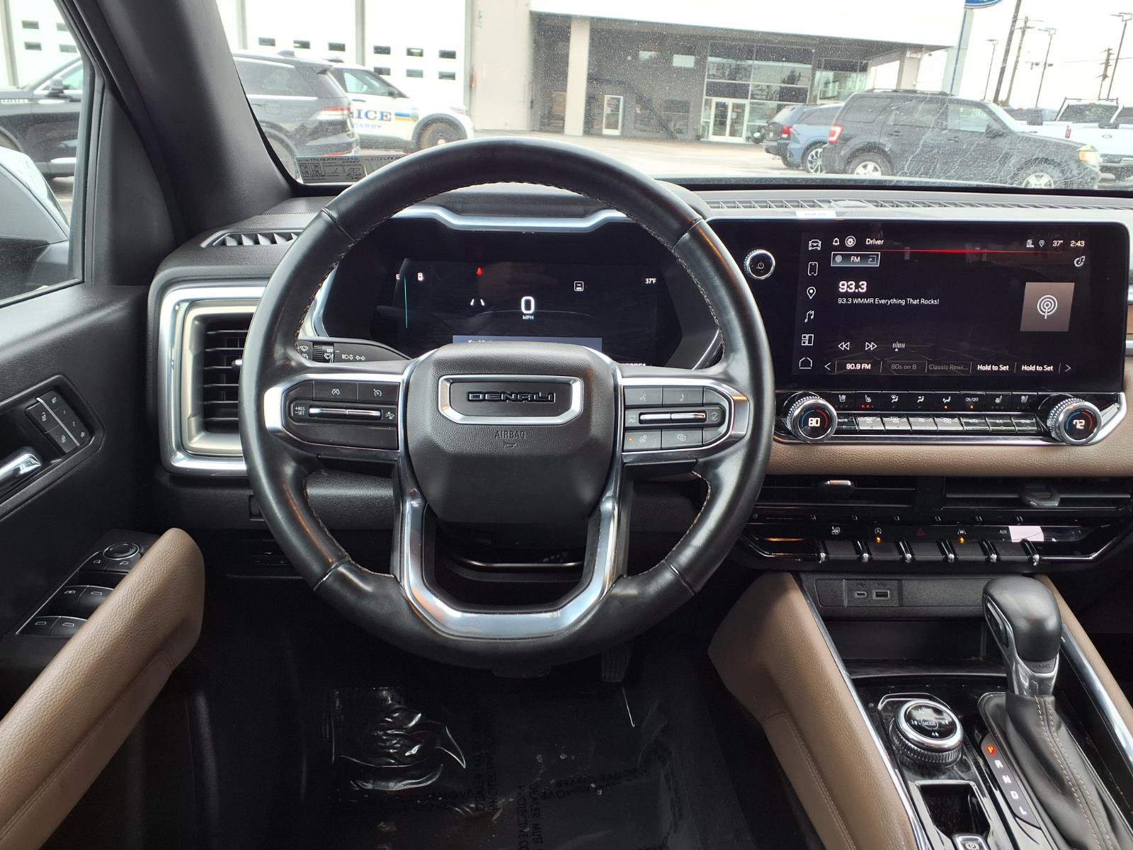 Used 2023 GMC Canyon Denali image 15