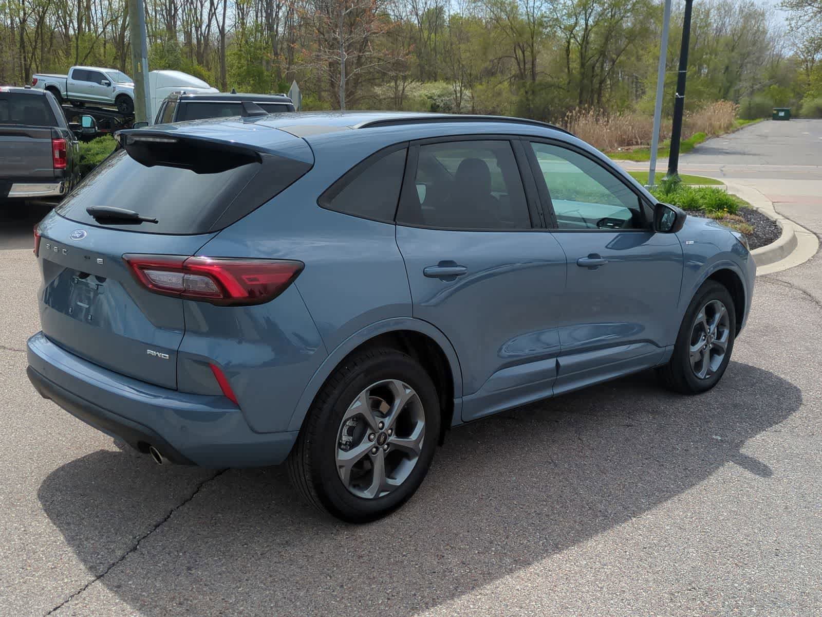 Certified 2024 Ford Escape ST-Line w/ Tech Pack #1 AWD/4WD image 8