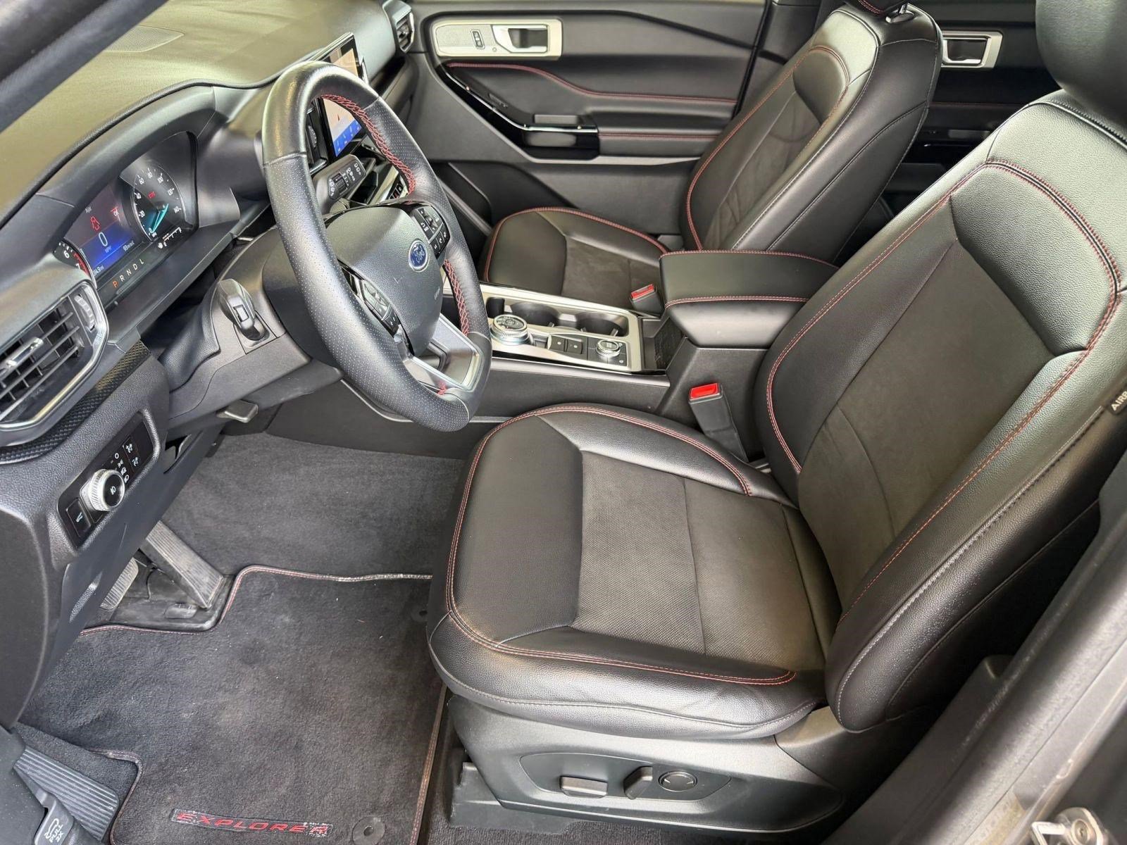 Certified 2023 Ford Explorer ST-Line AWD/4WD image 10