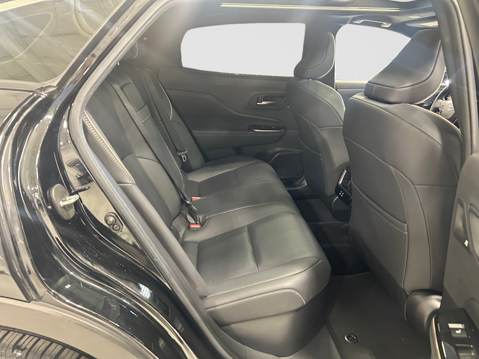 Used 2024 Toyota Crown AWD/4WD image 22