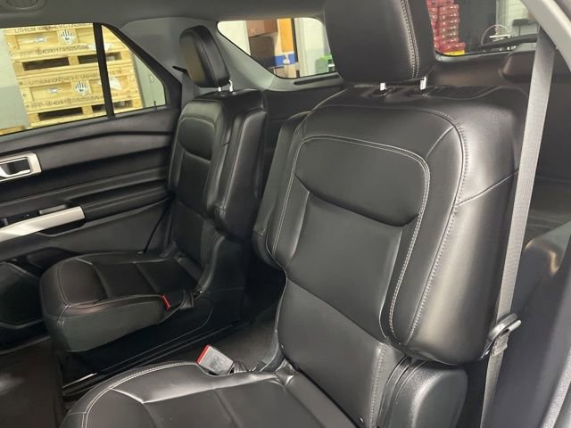 Certified 2022 Ford Explorer XLT w/ Equipment Group 202A image 44
