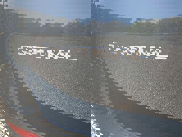 Used 2024 Kia Carnival EX image 9