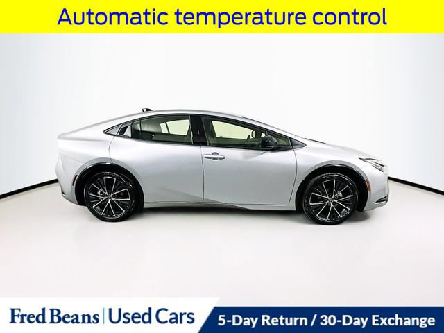 Used 2026 Toyota Prius XLE image 6