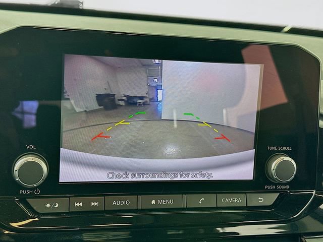 Used 2022 Nissan Pathfinder SV w/ SV Premium Package image 20