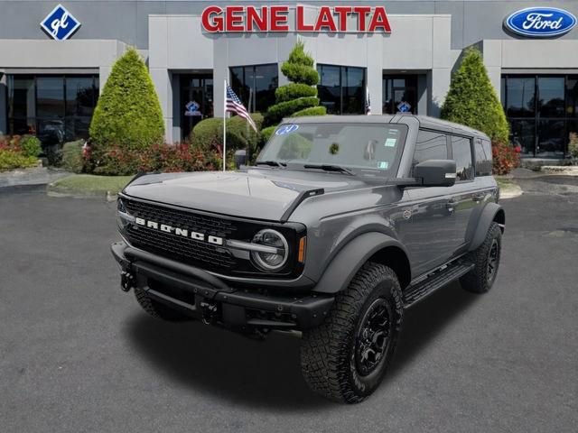 Certified 2024 Ford Bronco Wildtrak image 3