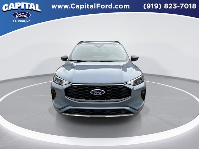 Certified 2023 Ford Escape ST-Line w/ Tech Pack #1 image 3