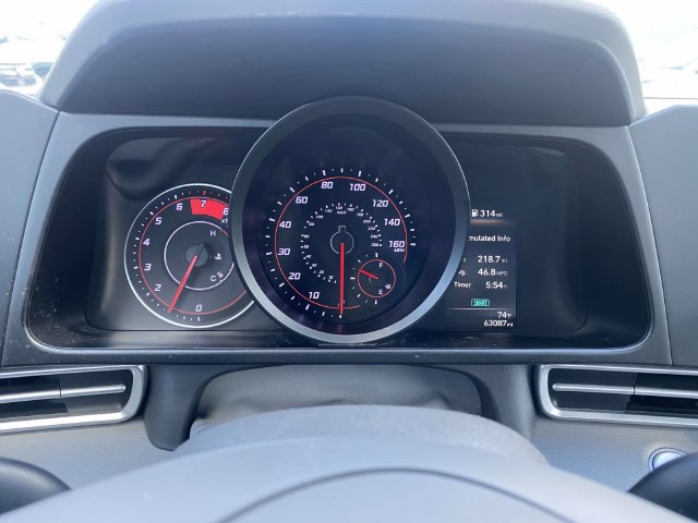 Used 2023 Hyundai Elantra SEL FWD image 21