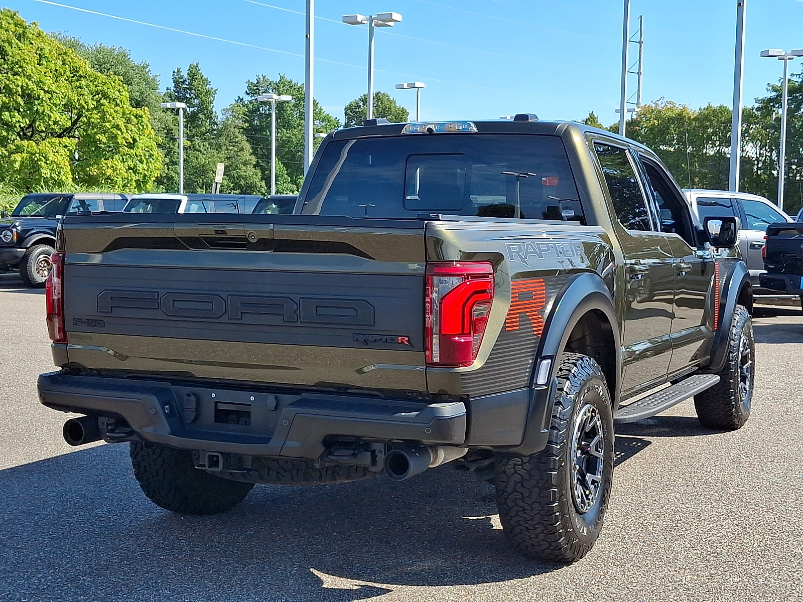 Certified 2025 Ford F150 Raptor w/ Equipment Group 803A Raptor R AWD/4WD image 10