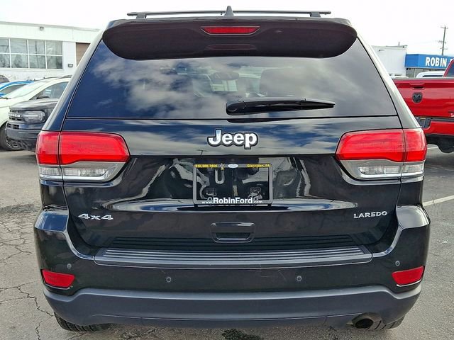 Used 2019 Jeep Grand Cherokee Laredo w/ Laredo X Package image 3