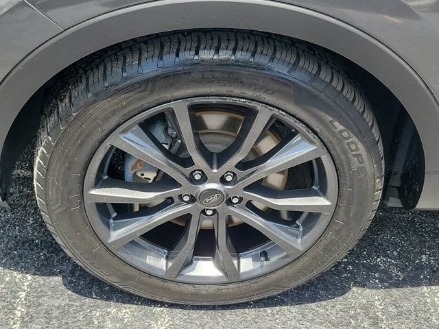 Certified 2018 Ford Explorer XLT w/ Equipment Group 202A FWD image 8