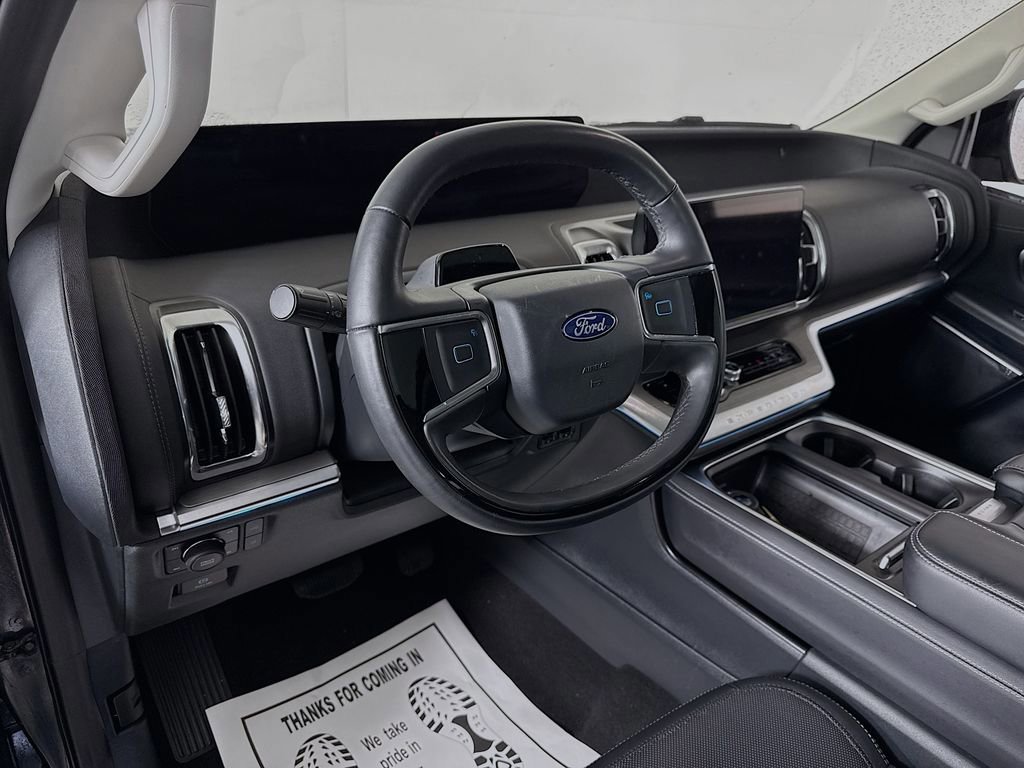 Certified 2025 Ford Expedition Platinum image 14