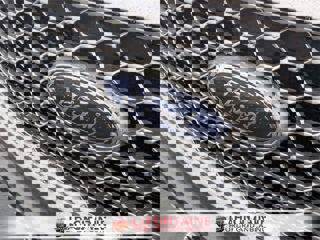 Certified 2023 Ford Edge SEL image 9