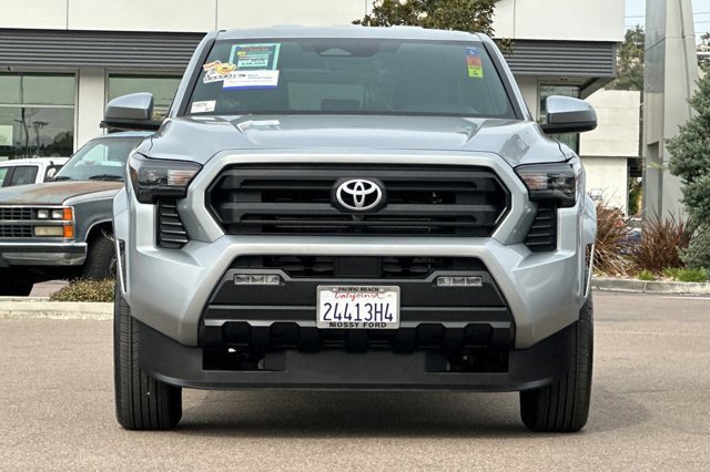 Used 2025 Toyota Tacoma SR5 image 9