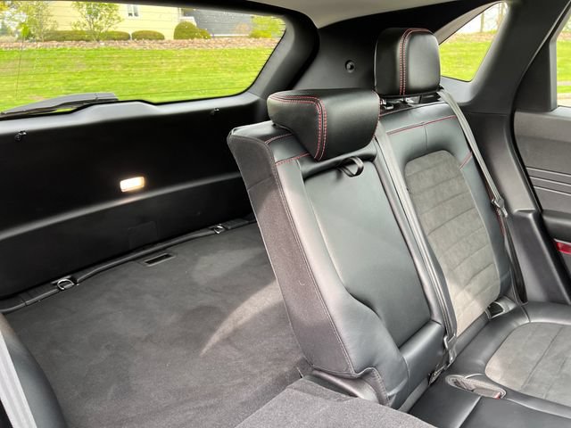 Certified 2022 Ford Escape SEL w/ SEL Stealth AWD Package image 32