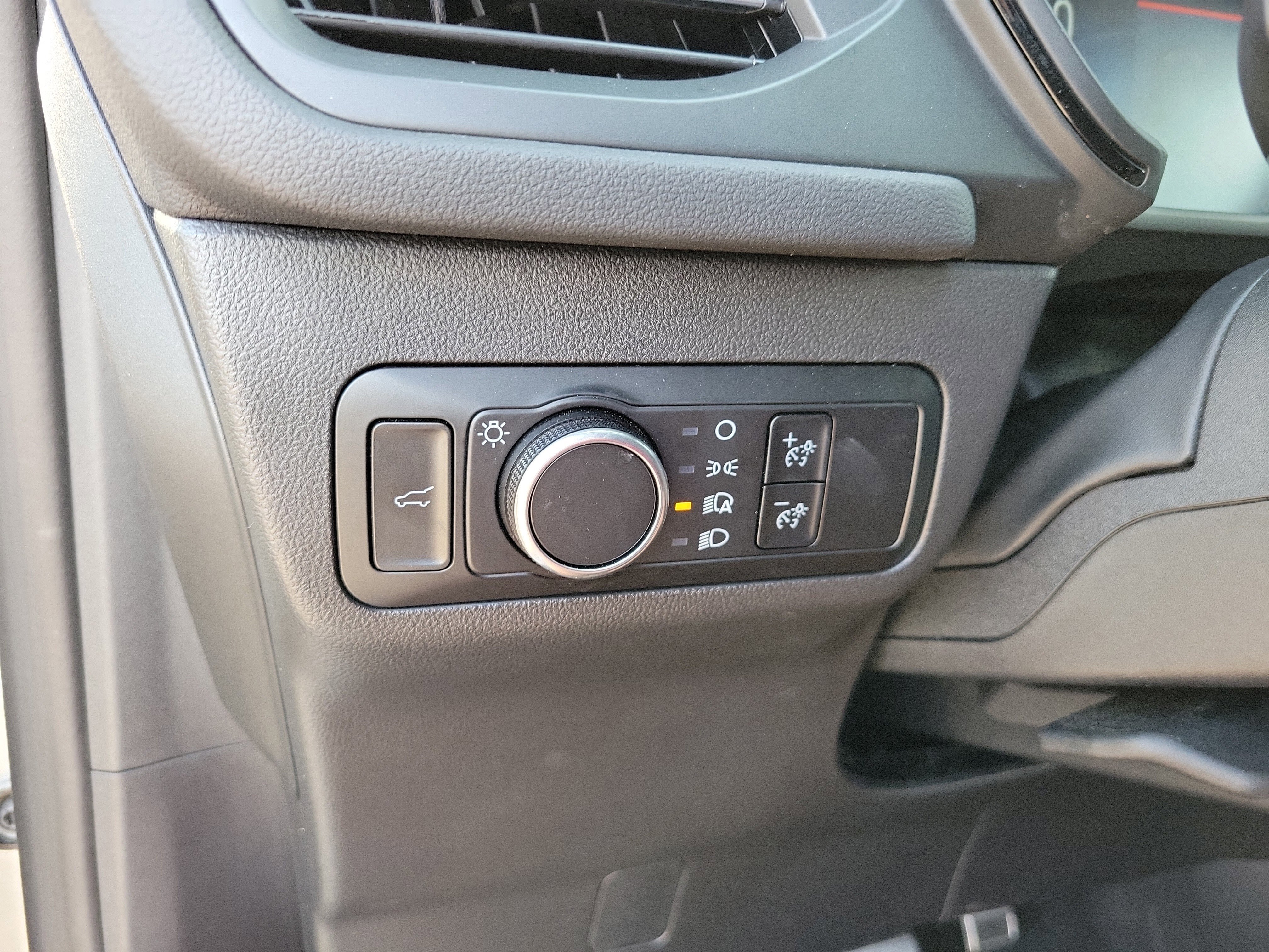 Certified 2024 Ford Escape ST-Line image 34