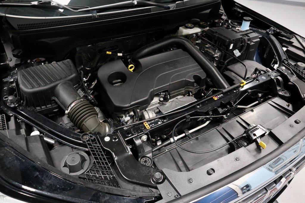 Used 2024 GMC Terrain SLT image 16