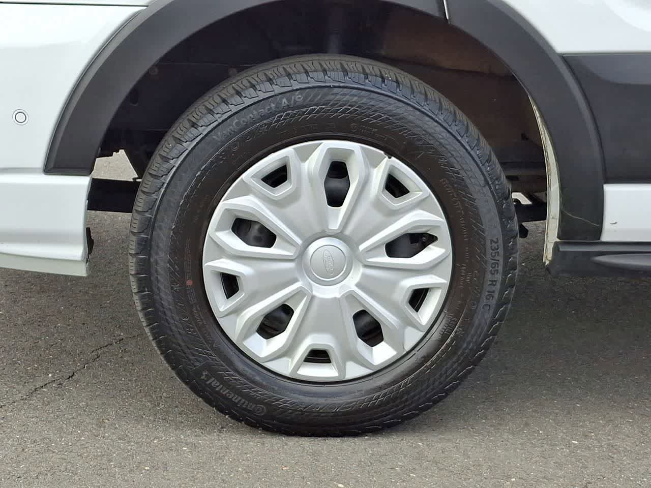 Certified 2023 Ford Transit 350 XLT RWD image 29
