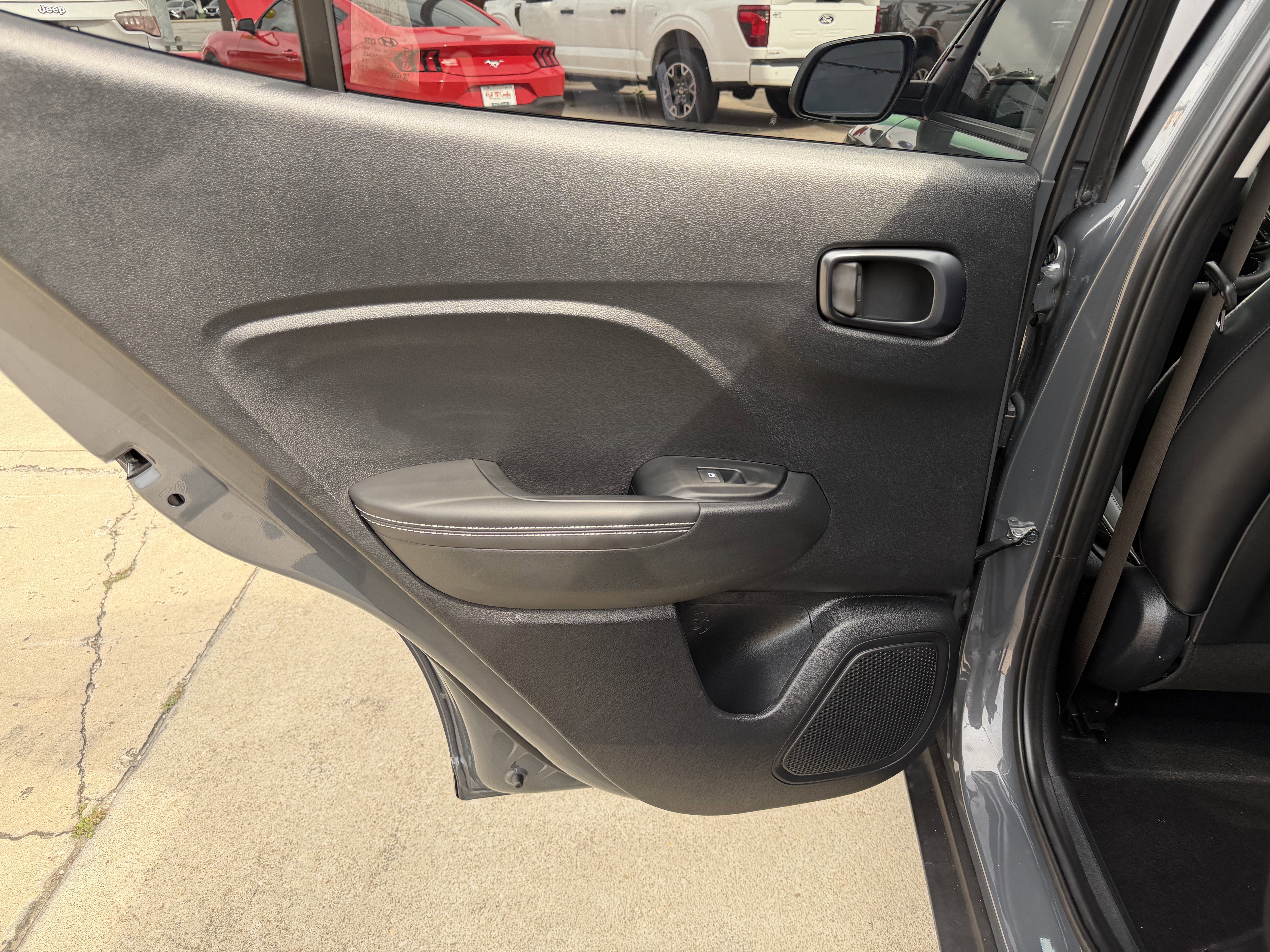 Used 2024 Hyundai Kona SEL w/ Convenience Package FWD image 28