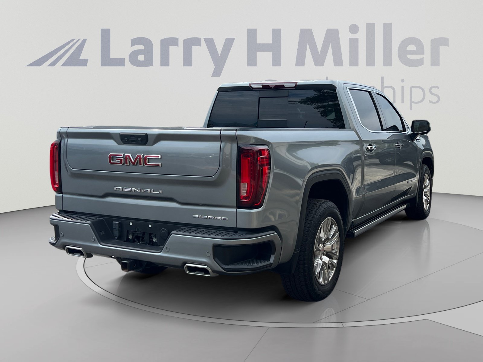Used 2023 GMC Sierra 1500 Denali AWD/4WD image 5