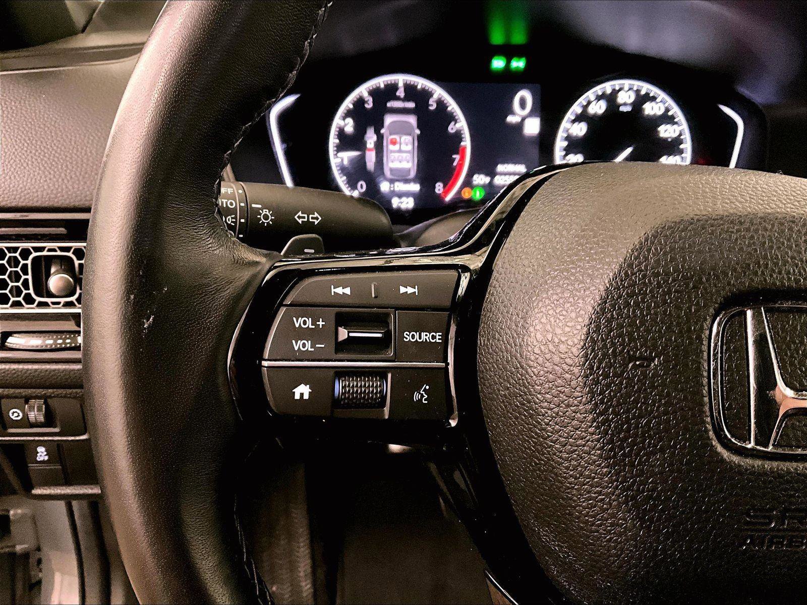 Used 2025 Honda Civic Sport image 17
