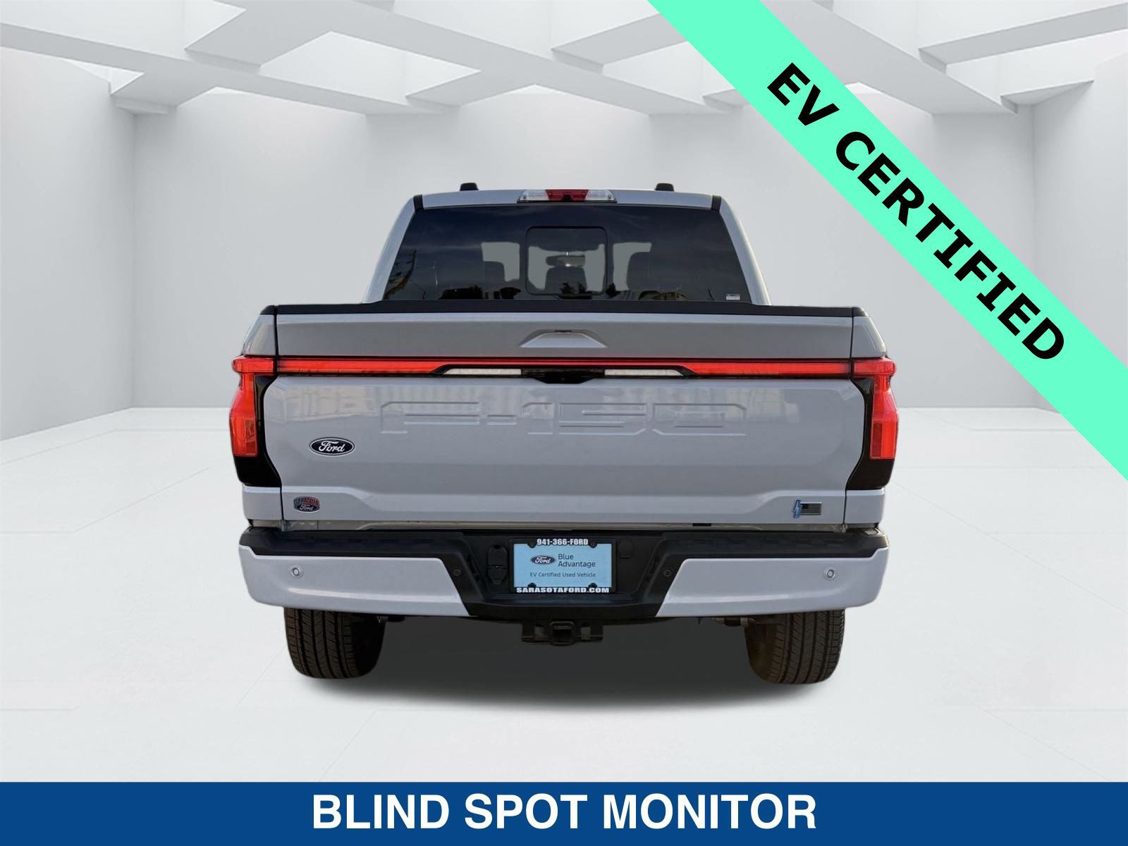 Certified 2025 Ford F150 Lightning Platinum image 3