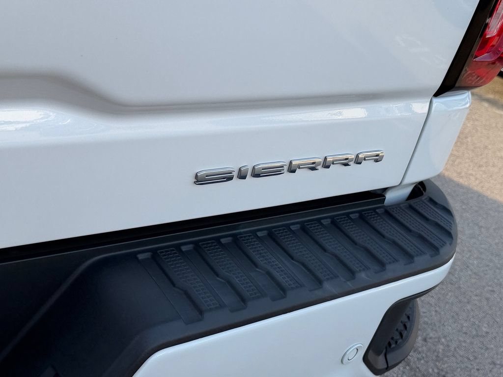 Used 2023 GMC Sierra 1500 Denali w/ Denali Reserve Package AWD/4WD image 16