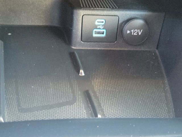 Certified 2022 Ford Escape Titanium w/ Titanium Premium Package image 30