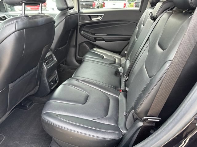 Certified 2022 Ford Edge Titanium AWD/4WD image 11